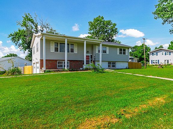 2nd image of 1218 Hendricks Dr