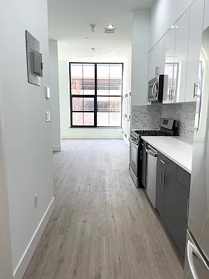 Rented by R New York | media 6