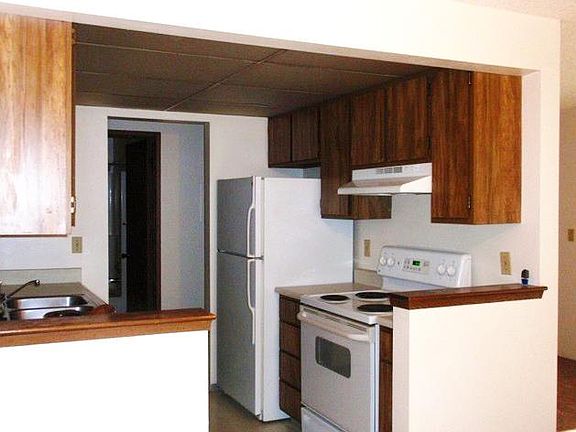 4th image of 12327 118th Avenue Ct E APT C