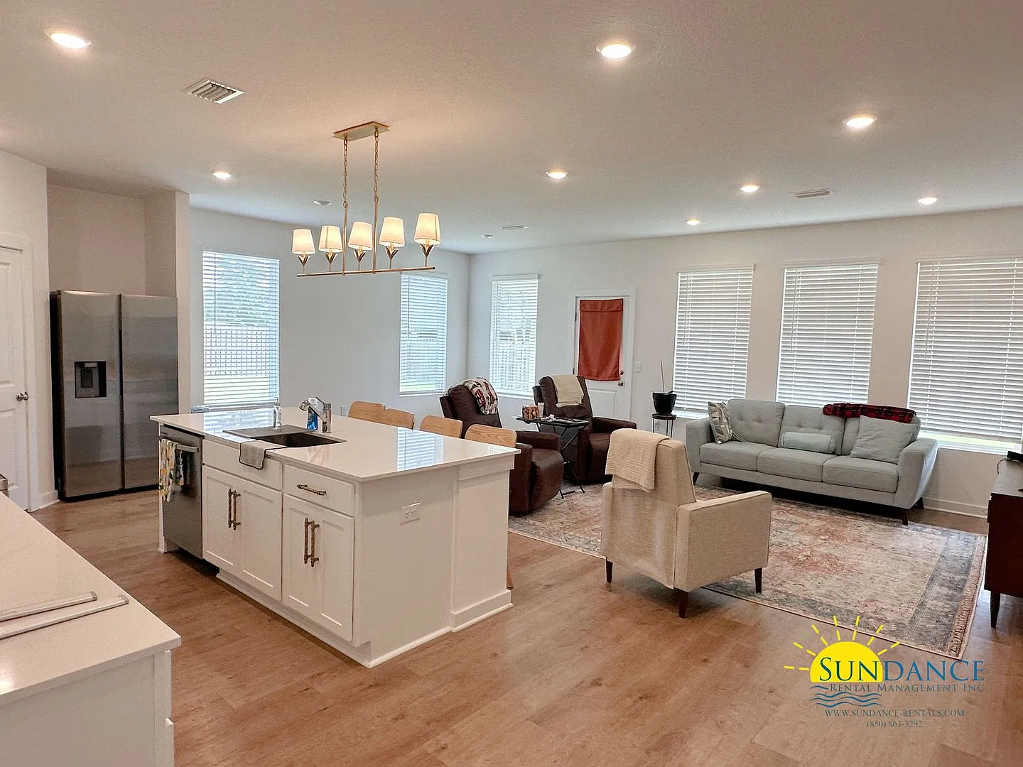Spacious 4-Bedroom Home in Gated Stonechase Community! — Photo 2