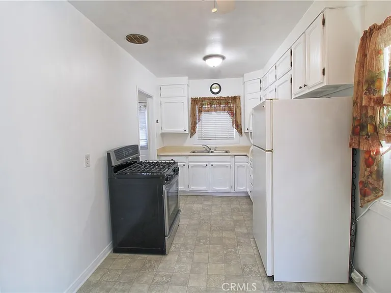34956 Avenue B — Photo 5