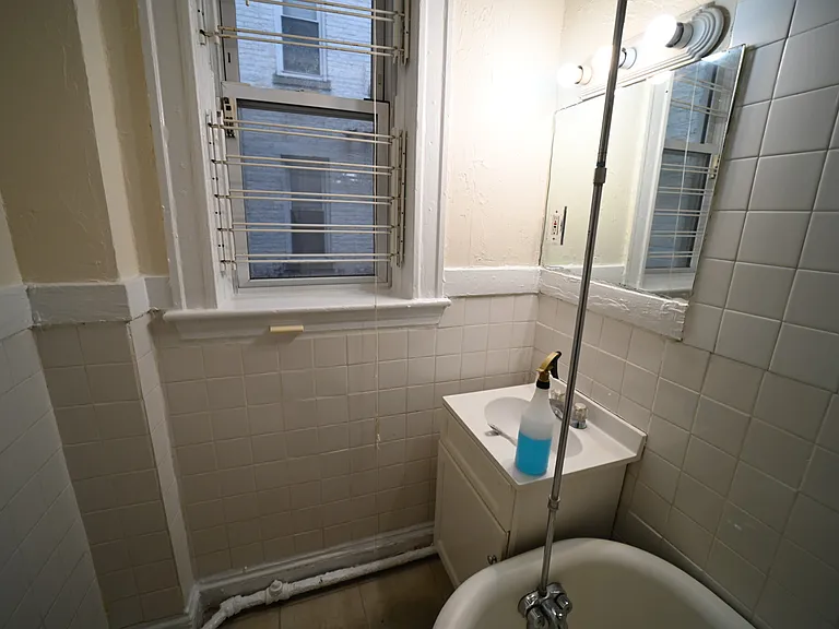 524 Cambridge St #2 — Photo 8