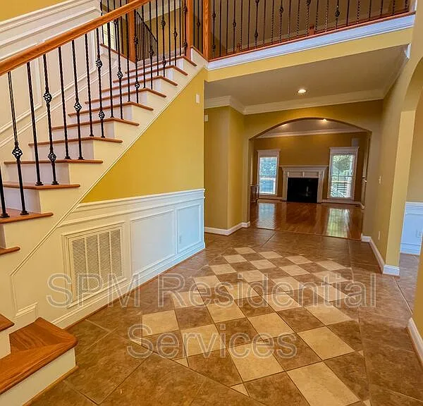 726 Wine Cellar Cir — Photo 3