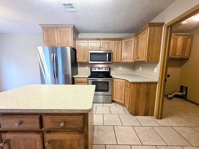 606 Highland Ridge Dr #1 — Photo 7
