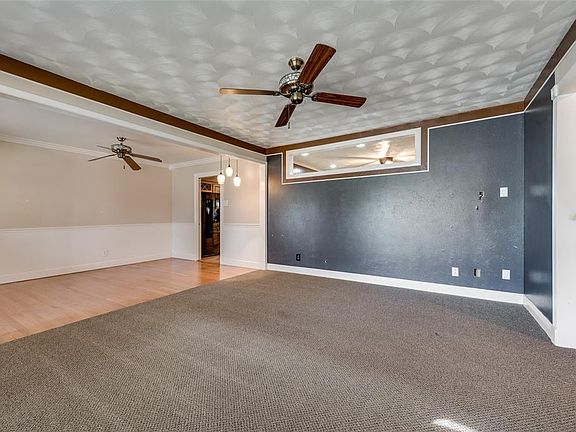 5th image of 729 Wildgrove Dr
