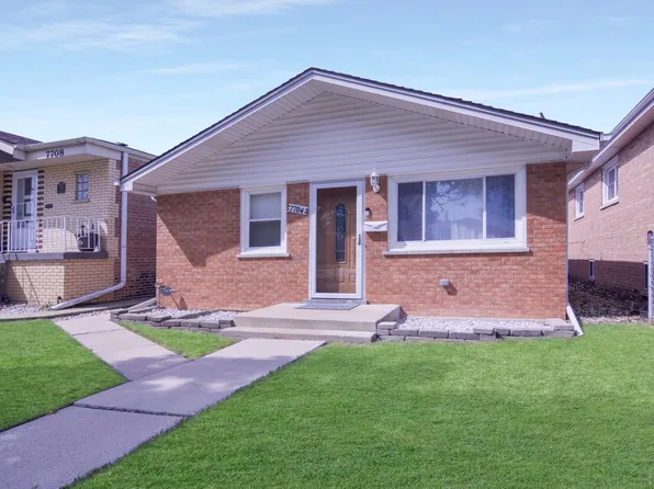 7704 Meade Ave, Burbank, IL 60459