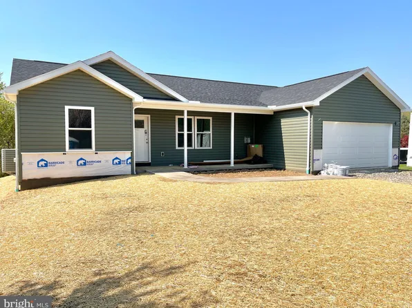 47 Smokehouse Ln, Lewistown, PA 17044