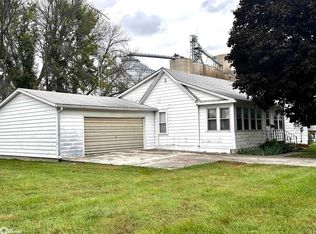 264 2nd St NW, Britt, IA 50423