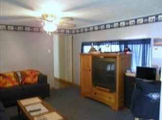 915 Ardoye Dr, Painesville, OH 44077