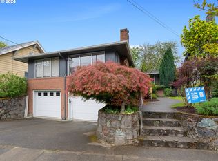 3748 SE 10th Ave, Portland, OR 97202