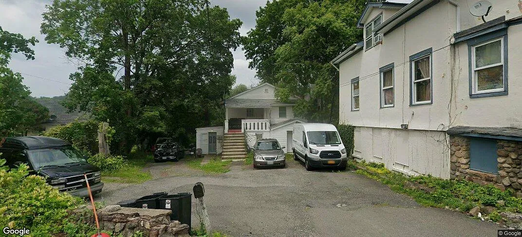Building Photo - 10 Upper Depew Ave #2