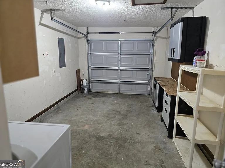 1001 Regal Rd — Photo 20