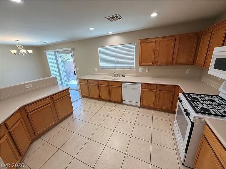 3528 Laguna Veneta Ave — Photo 19