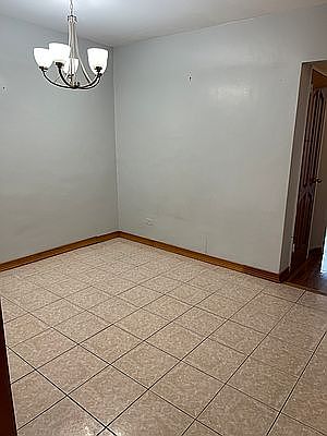 3rd image of 951 E 86th St #1