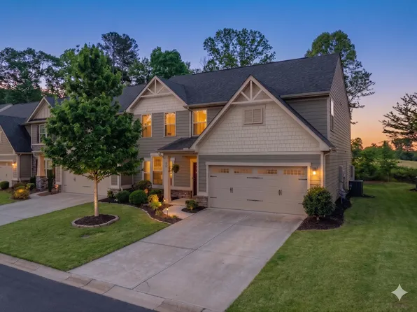 82 Hemingway Ln, Simpsonville, SC 29681