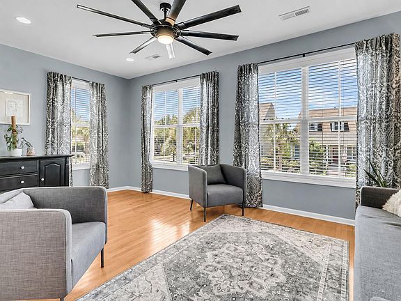 5th image of 2282 Sandy Point Ln