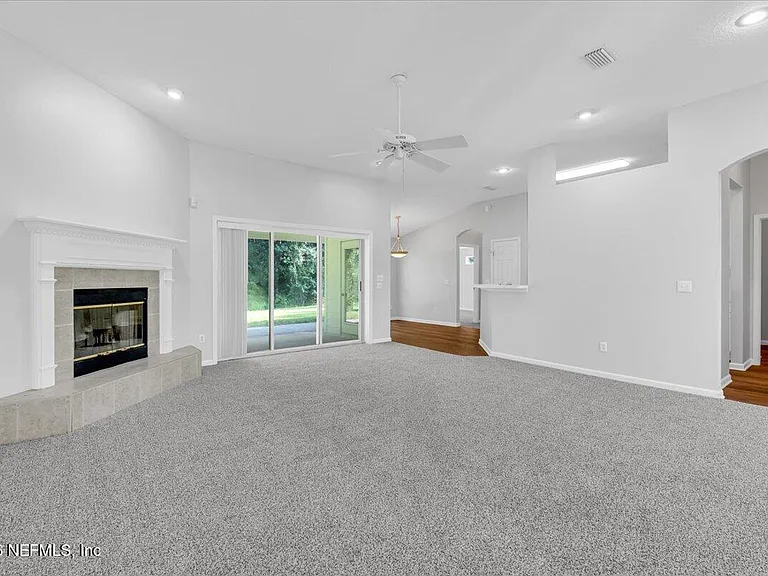 1600 Rustling Dr — Photo 5
