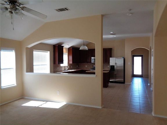 3rd image of 6216 Chalk Hollow Dr