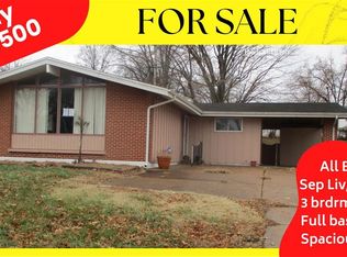 2410 Netherwood Dr, Saint Louis, MO 63136