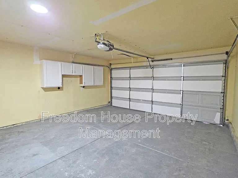 670 Bourbon St #2 — Photo 18