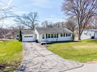 302 19th St SW, Rochester, MN 55902
