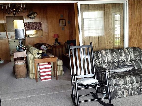 3rd image of 1044 County Road 457