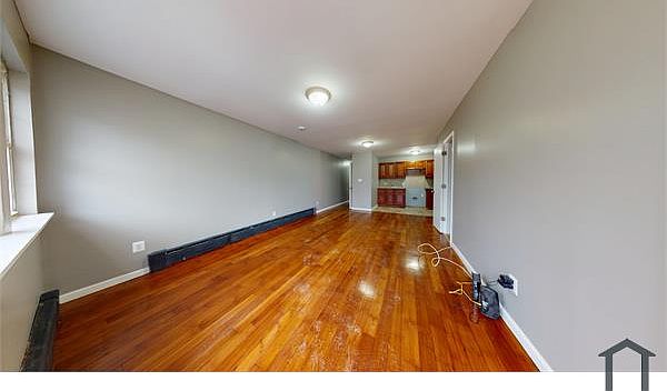1st image of 38 Pine St Floor 1