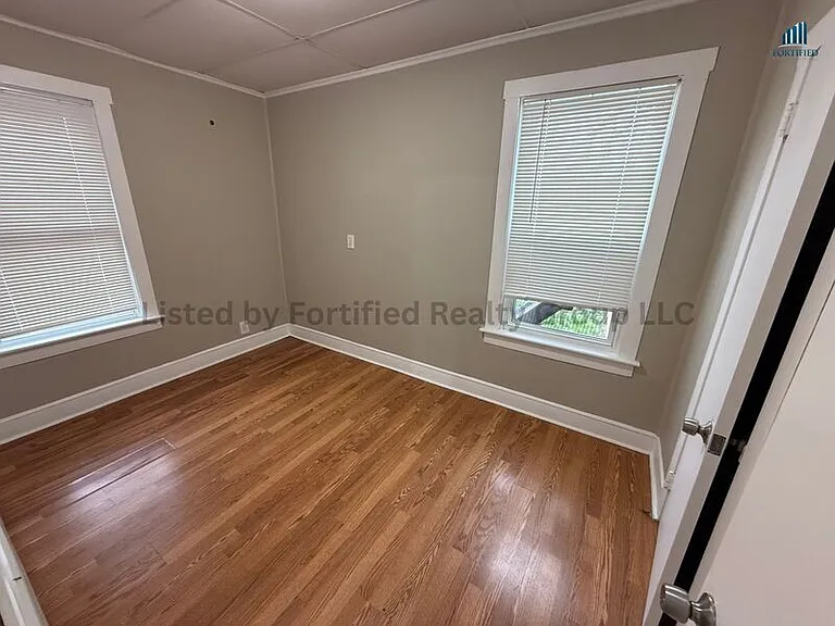 139 Oliver St #1 — Photo 6