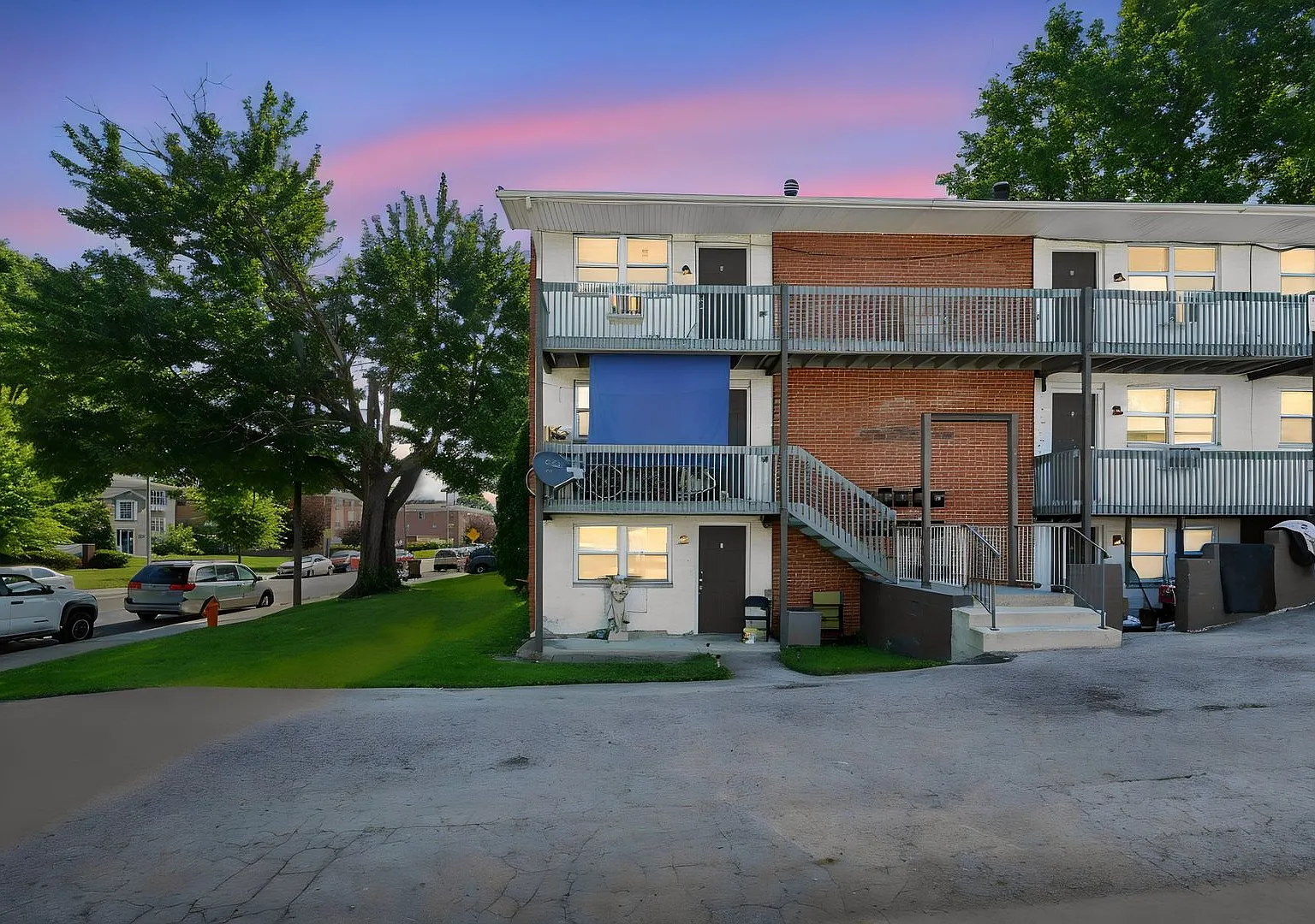 815 Riverview Drive - G - Unit G — Photo 3