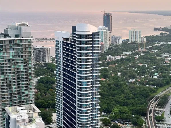 60 SW 13th St, Miami, FL