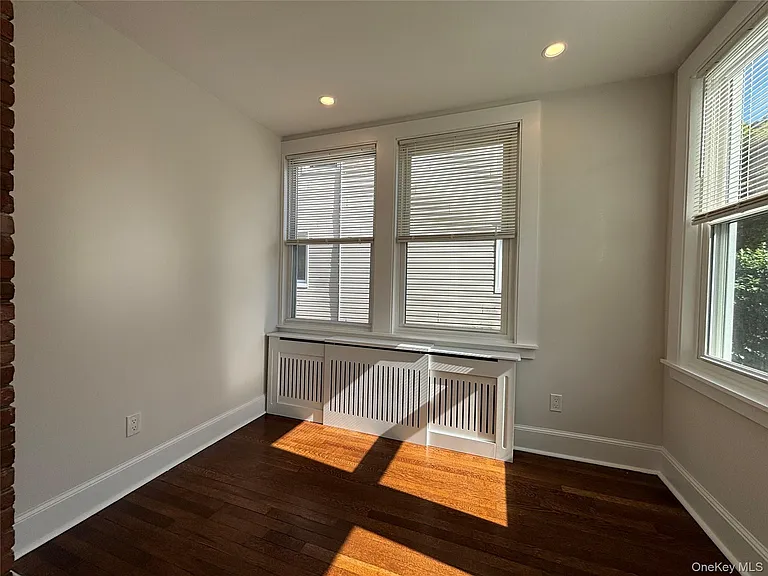 23 Perry Ave — Photo 17