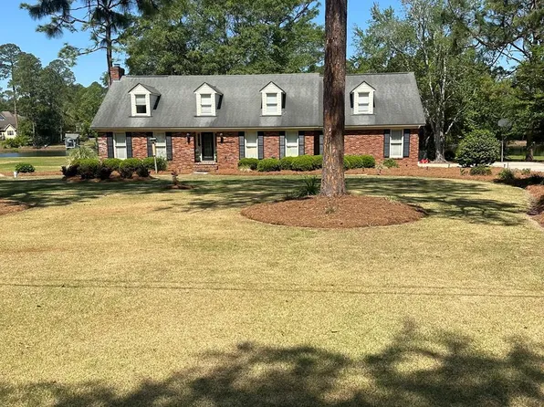 6004 Lake Shore Dr, Tifton, GA 31794