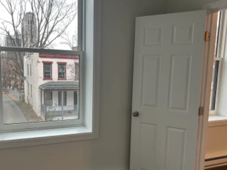 346 Madison Ave #3 — Photo 15