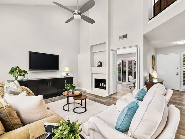 38 Navarre #138, Irvine, CA 92612