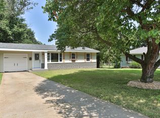 1913 S Thelma Ave, Springfield, MO 65807