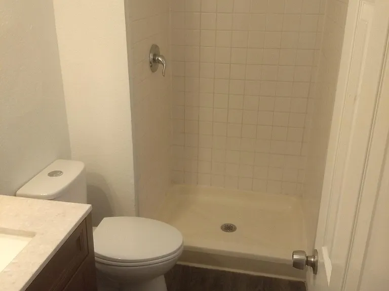 4705 Topeka Ct — Photo 13