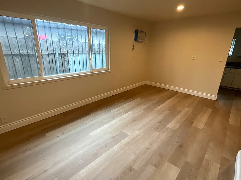 6925 N El Dorado St #6925 — Photo 9