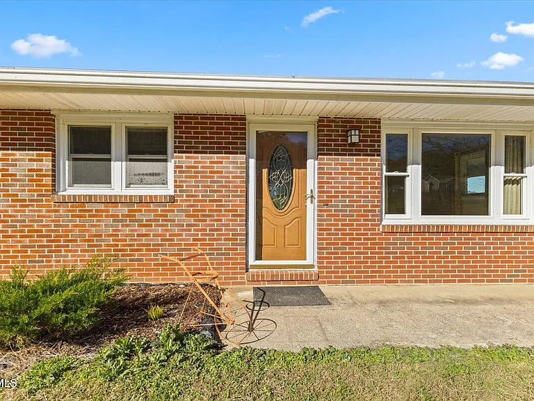 1122 Highway 107 — Photo 40
