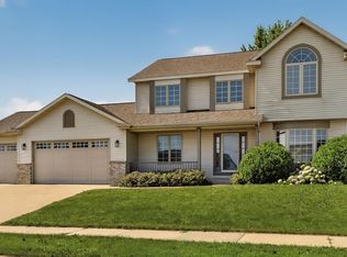 1110 Southern Hills Ln SW, Rochester, MN 55902