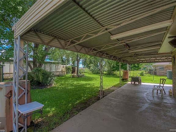 5th image of 520 Burns Dr