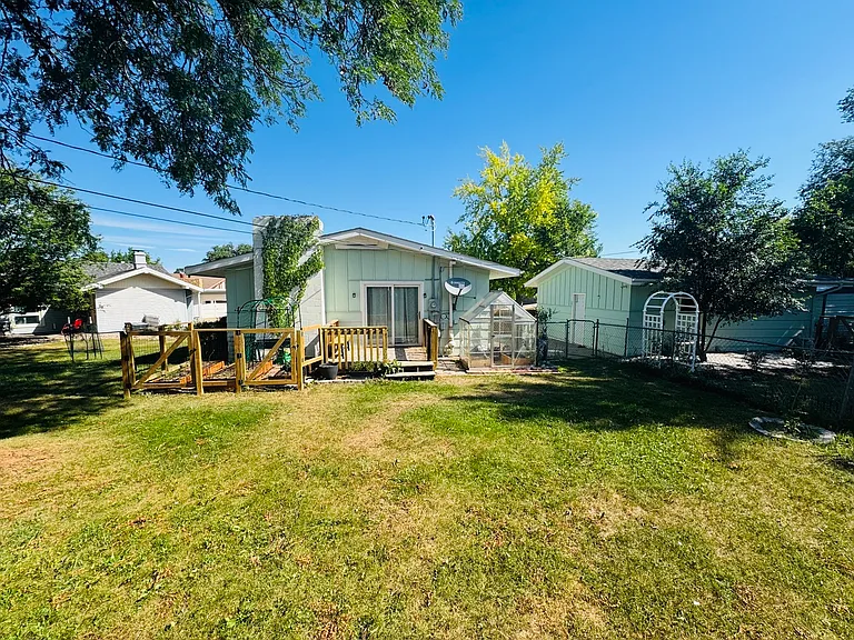 2019 Selkirk Pl — Photo 36