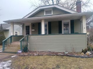1113 N Poplar St, Waukegan, IL 60085
