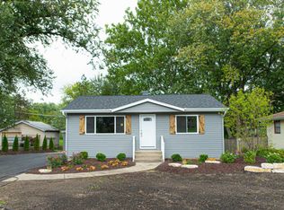 6155 Pershing Ave, Downers Grove, IL 60516