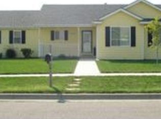 2400 Pinnacle Dr, Salina, KS 67401
