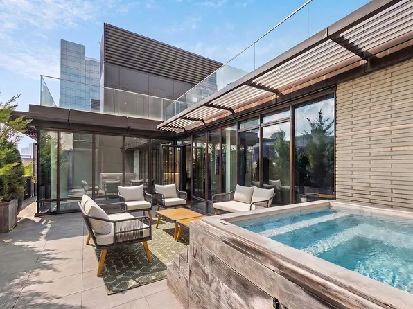 60 S 8th St #Penthouse 3, Brooklyn, NY 11249