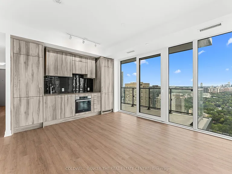 634 Church St #3905 — Photo 3