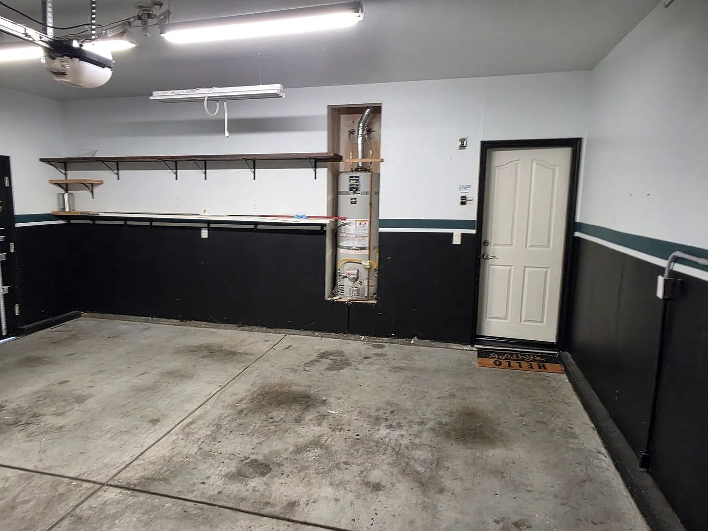 3 bedroom 2 bath home for $2,900 Rent and $2,900 deposit — Photo 2