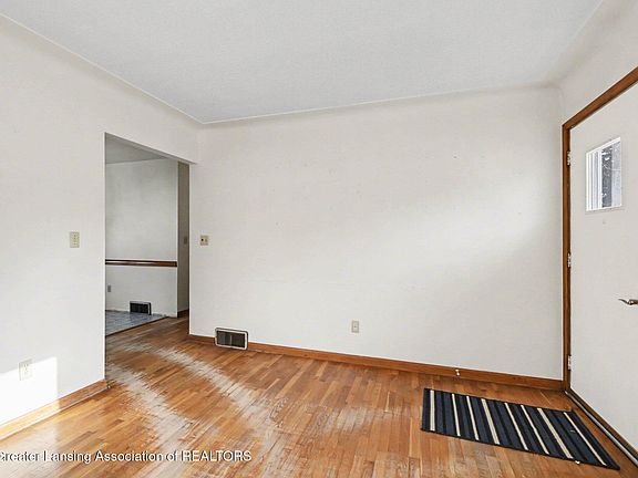 5th image of 6253 Hilliard Rd