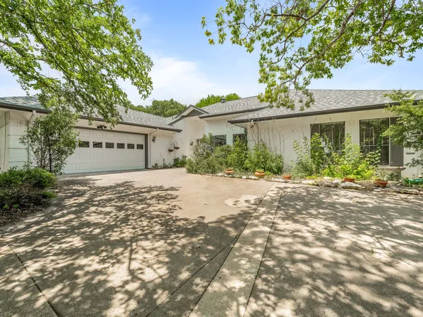 6404 Lansdowne Ct, Granbury, TX 76049