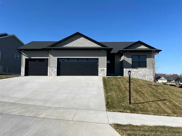 1417 Legend Dr, Tiffin, IA 52340